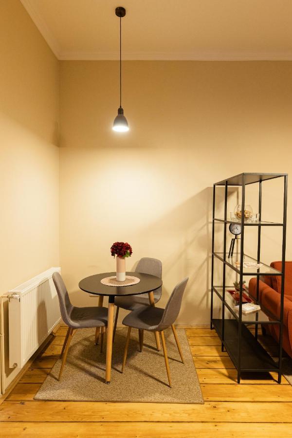 Chic Apartment In Historical City Center 티미쇼아라 외부 사진